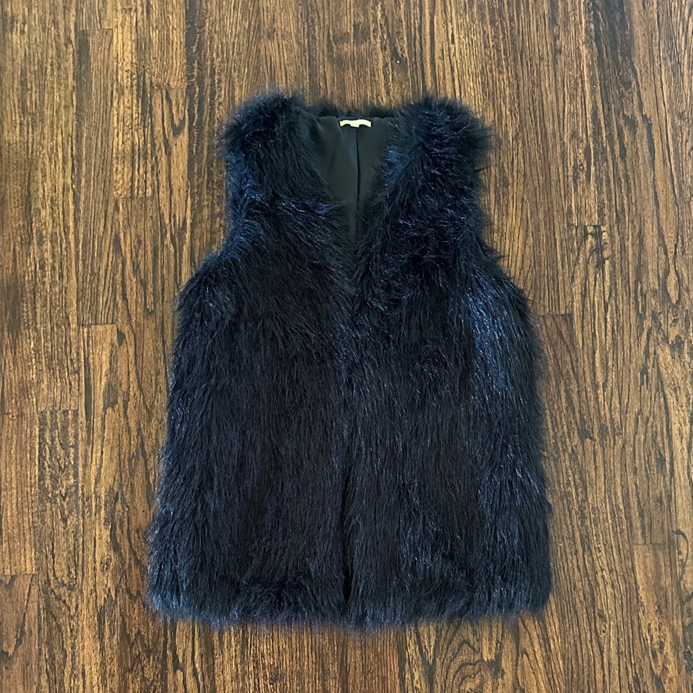 Gianni Bini Black Faux Fur Vest Medium